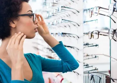 Complimentary Glasses Service in Deeside