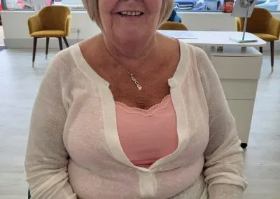 Complimentary Glasses Service in Deeside