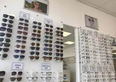Complimentary Glasses Service in Deeside