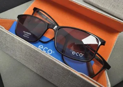 Complimentary Glasses Service in Deeside