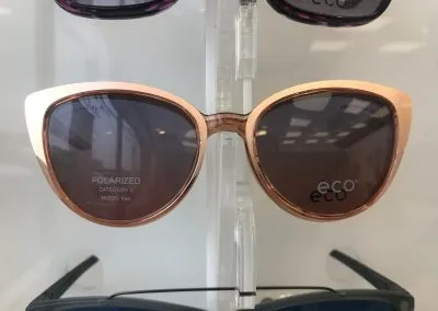 Complimentary Glasses Service in Deeside