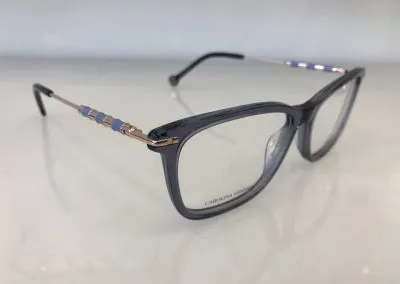 Complimentary Glasses Service in Deeside