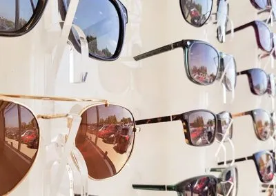 Complimentary Glasses Service in Deeside