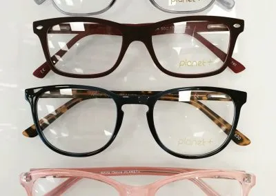 Complimentary Glasses Service in Deeside