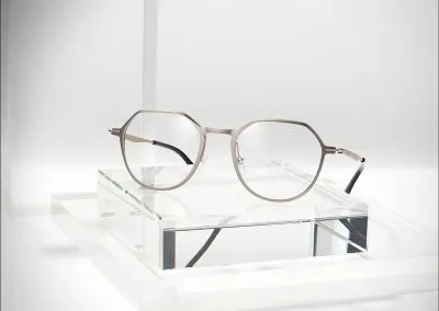 Complimentary Glasses Service in Deeside